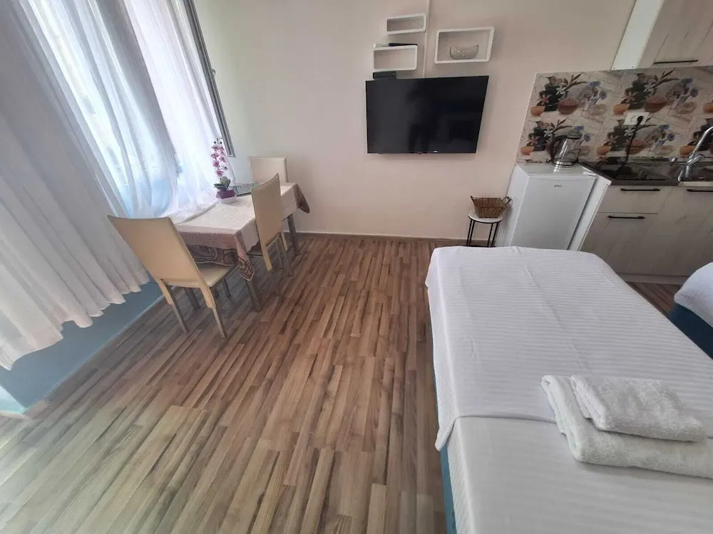Beach Apartments Montesan