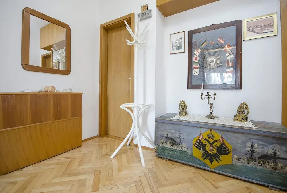 Apartment Lola