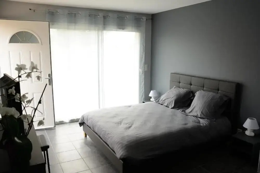 Chambres dhôtes, B&B climatisées LA BORRELLIENNE