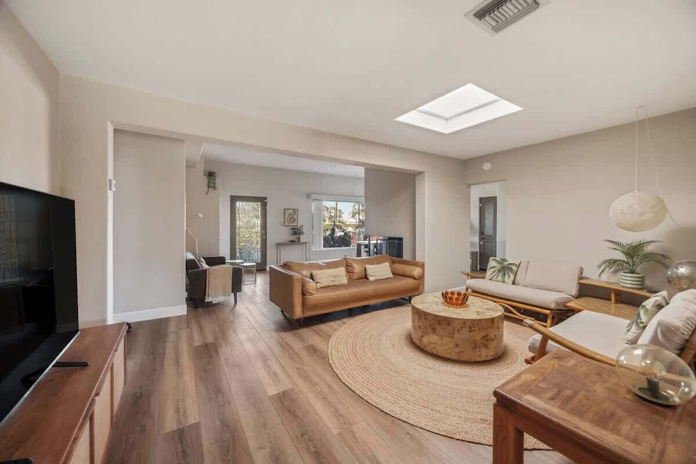 Zen Palm Desert Bungalow