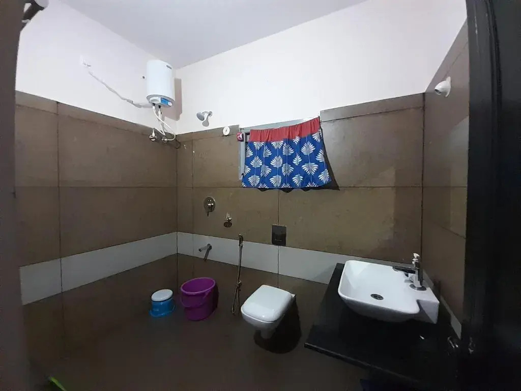 Snow Pine Holiday Home...Virajpet