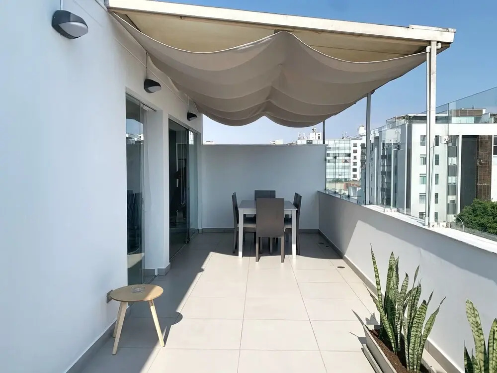 Ayacucho apartments near Huaca Pucllana by Wynwood-House