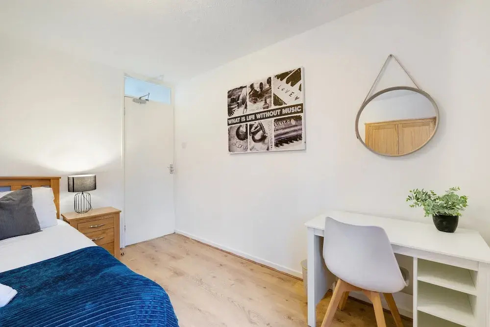 Spacious 4-Bedroom 2-Bath Home in Bywood