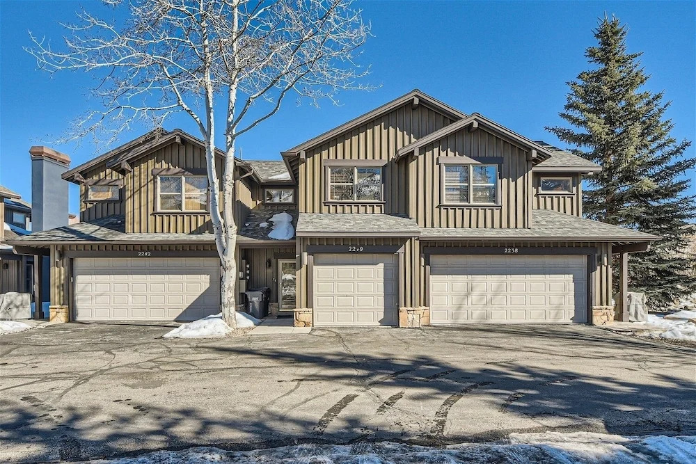 Ski Bunny Hideaway! Park City Escape! 3 Bedroom Townhouse by RedAwning