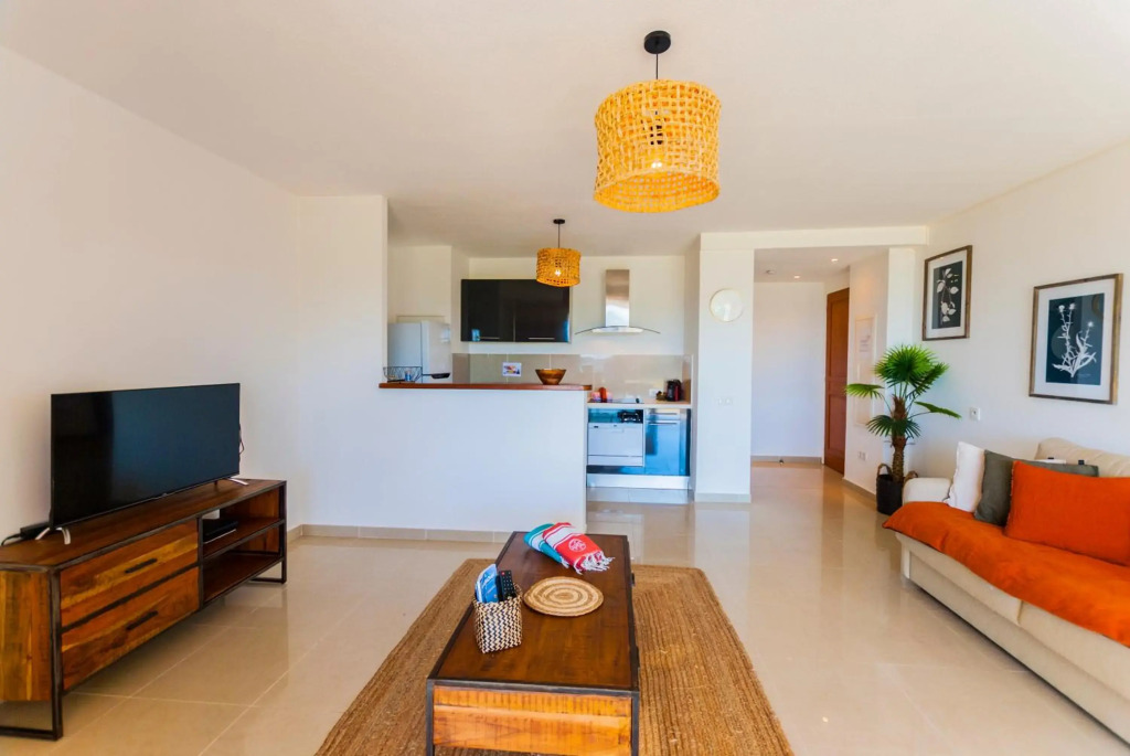 Le Baileys - Spacieux appartement en rez-de-jardin vue lagon