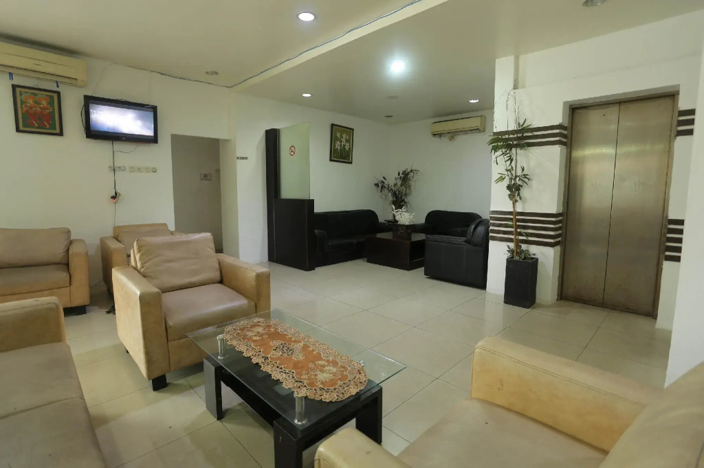 OYO 1724 Hotel Sembilan Sembilan