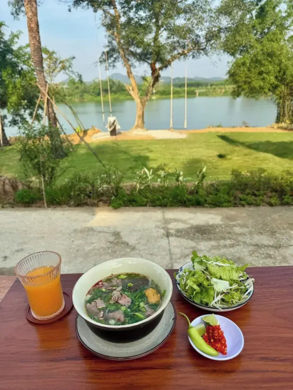 Vả Riverside Retreat