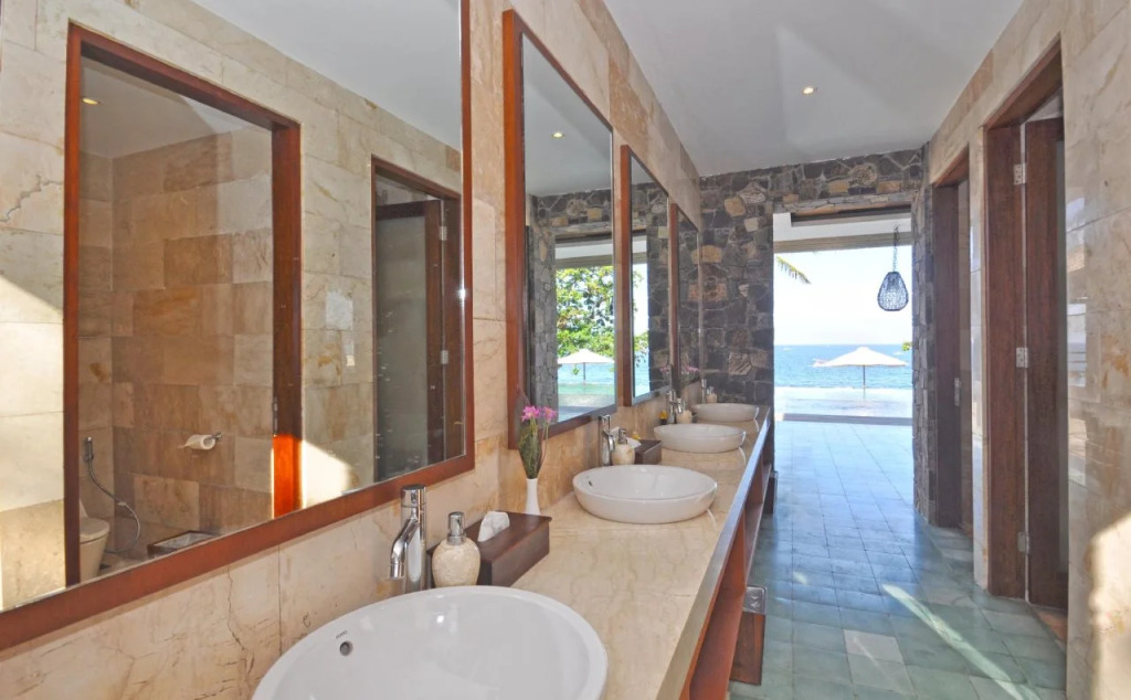 Rajavilla Lombok Resort - Seaside Serenity
