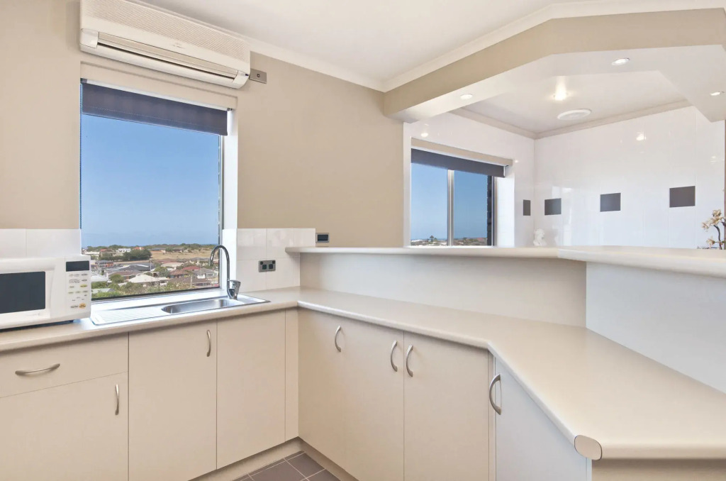 Comfort Inn On Raglan