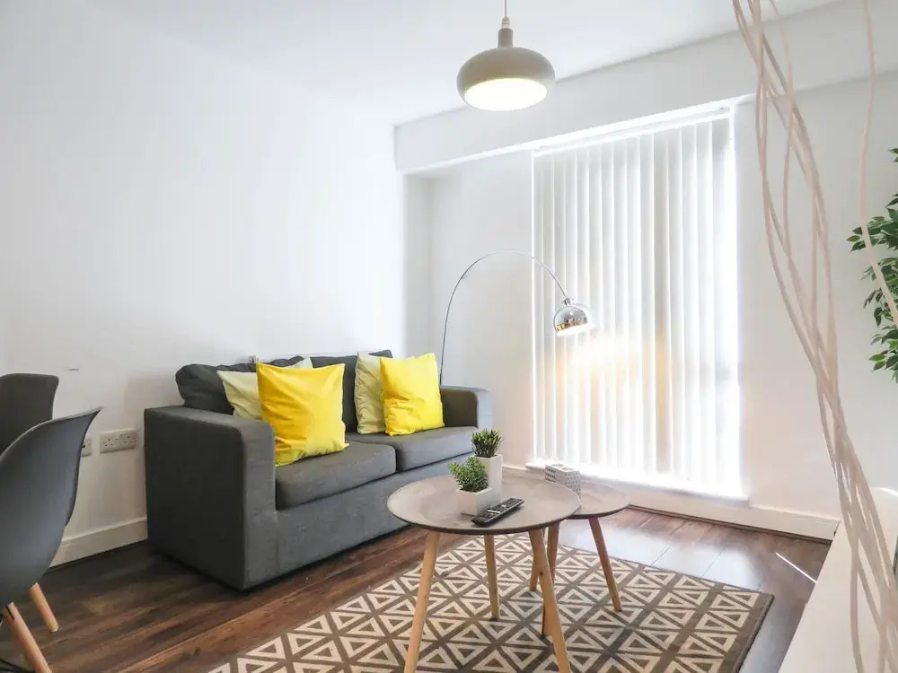 Tudors - Fabrick Twin Bed Apartment
