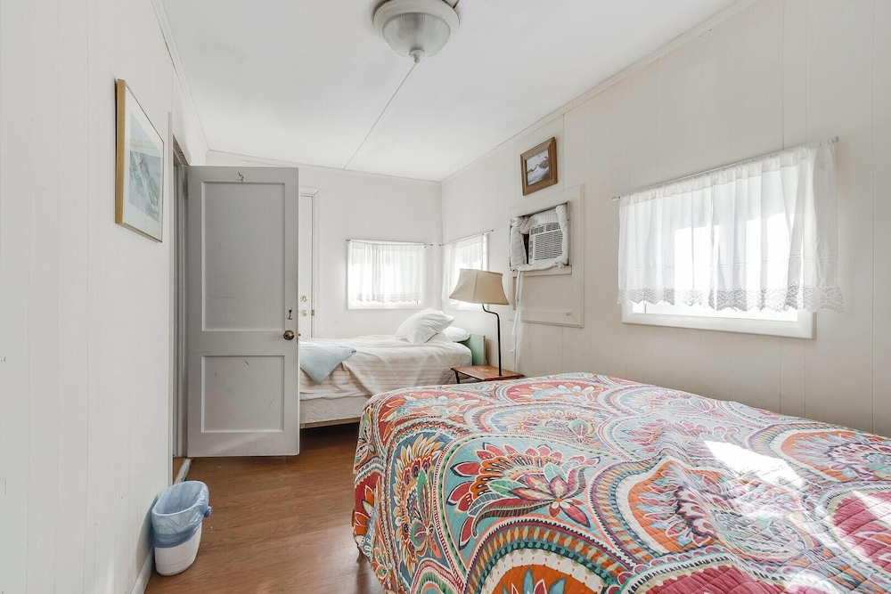 Olive Avenue 3 APT #1