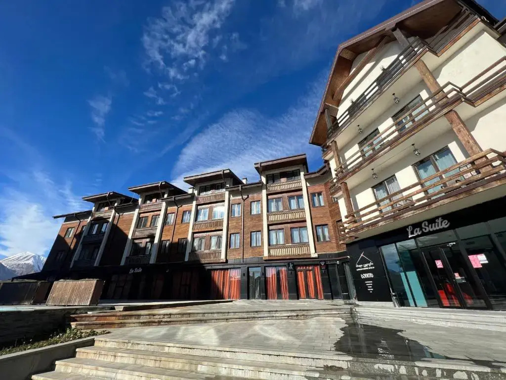 RedHubCo New Gudauri Suites 311