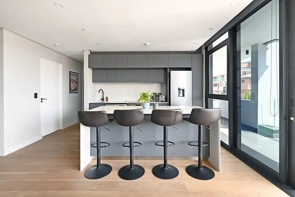 2 Bedroom Heart of Sea Point The Avant