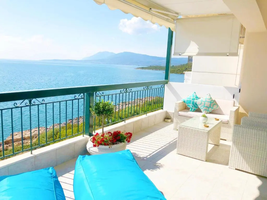 Colours Seaview Apartment