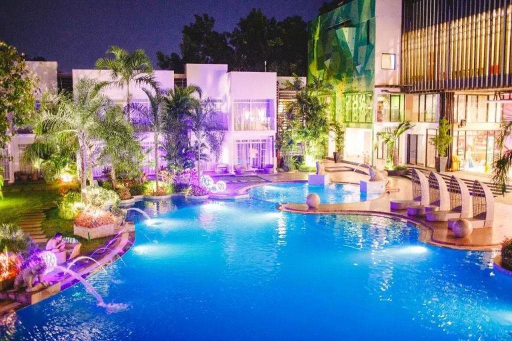 Hotel Aziza