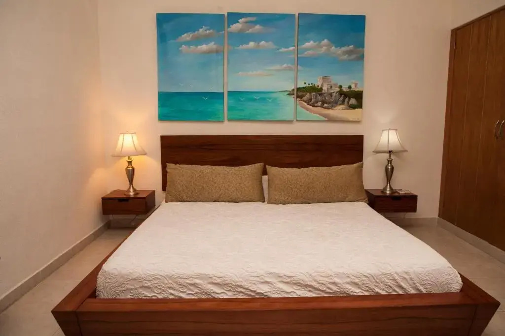 Las Olas Condominium #207