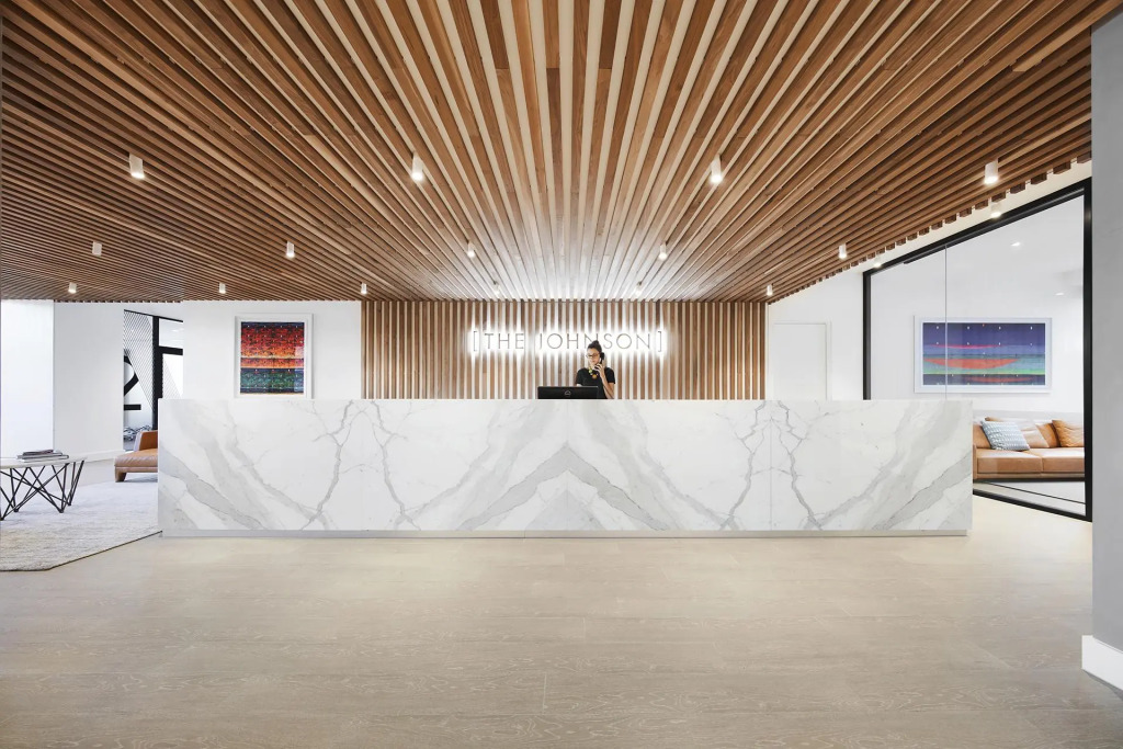 Luxury Central Apartment