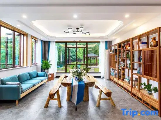 Tonglu Lingyuan Drunken Court Homestay