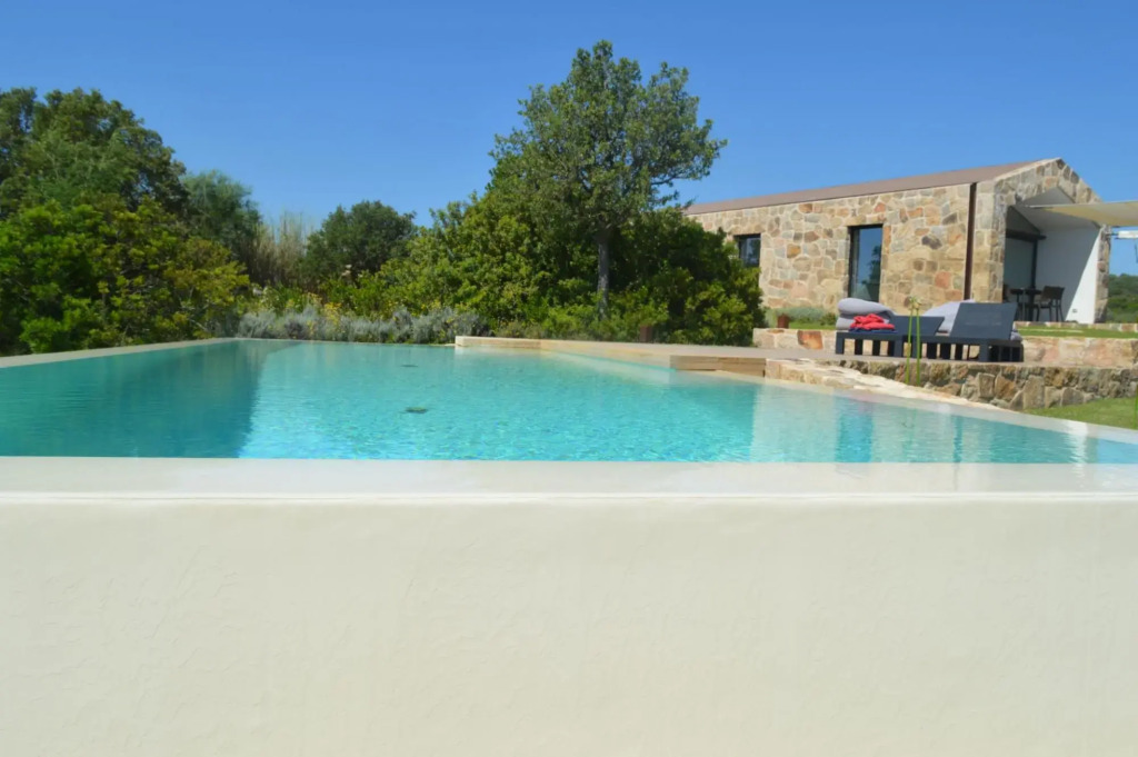 La Janna di Lianti, surrounded by greenery, with a large private garden and swimming pool, a five-mi-La Janna di Lianti
