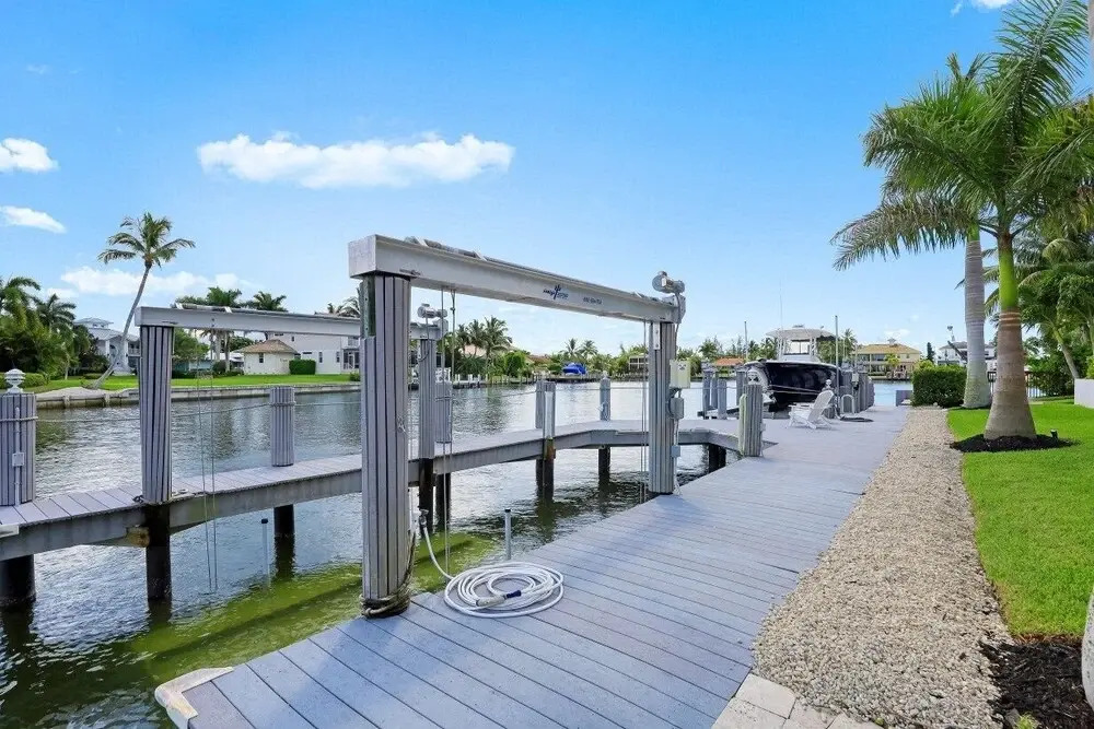 Buttercup Ct. 92, Marco Island Vacation Rental 3 Bedroom Home by Redawning