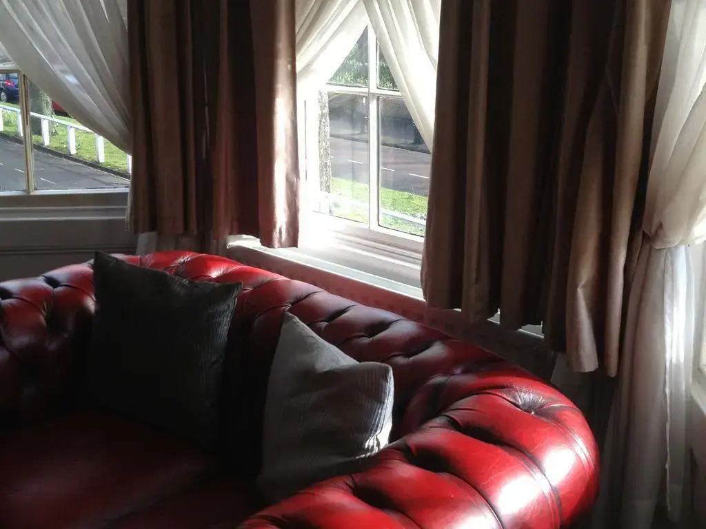 Sir William Fox Hotel