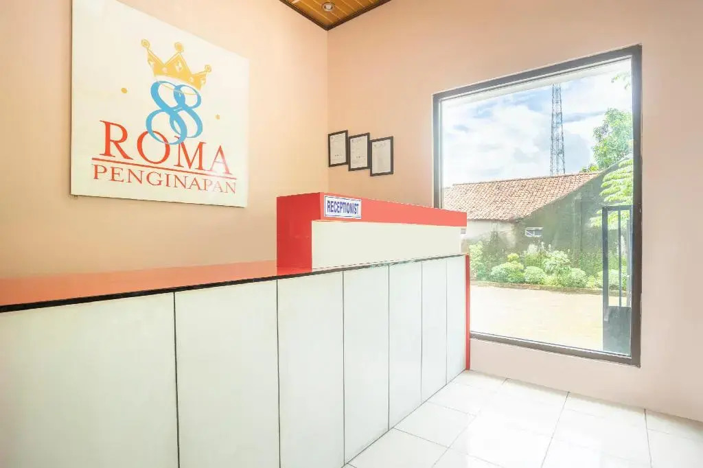 OYO 2974 Penginapan Roma 88