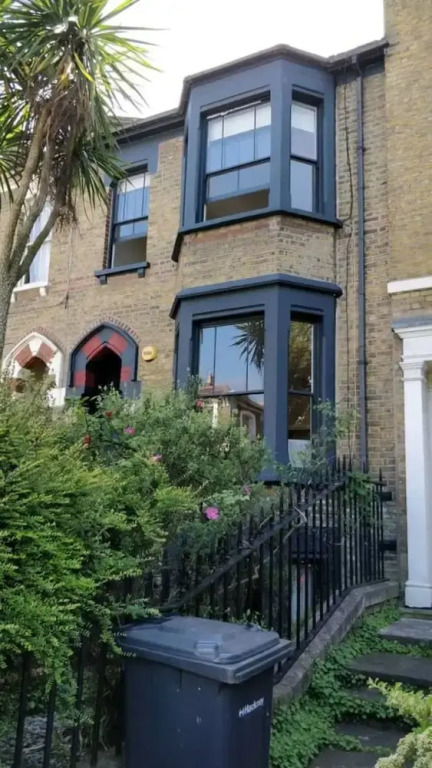 3 Bedroom Apartment Overlooking London Fields