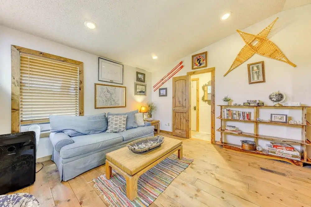 Ruidoso Cabin w/ Deck + Views: 4 Mi to Winter Park