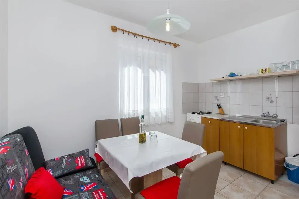 Apartments Ljiljana