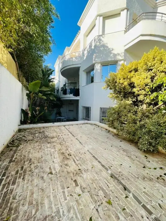 Luxueux studio avec jardin au lac2