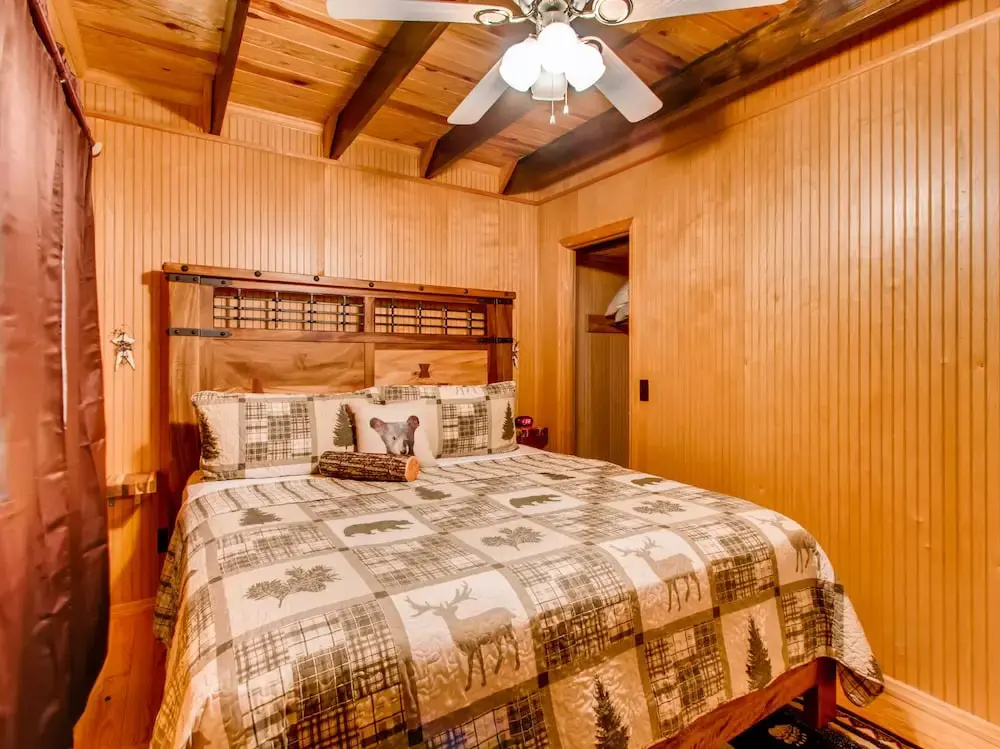 Lake Vista Lodge #248 by Aunt Bug's Cabin Rentals