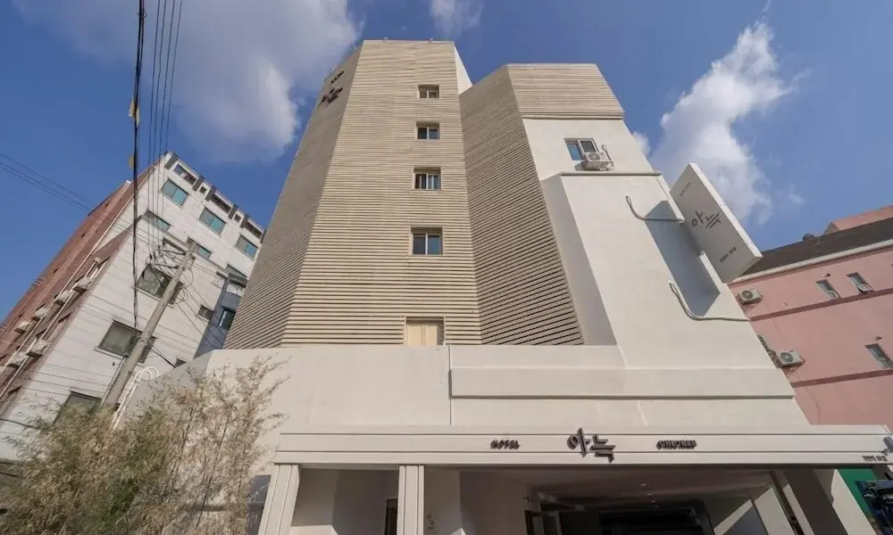 The Rest Aneuk Hotel Cheonan Station