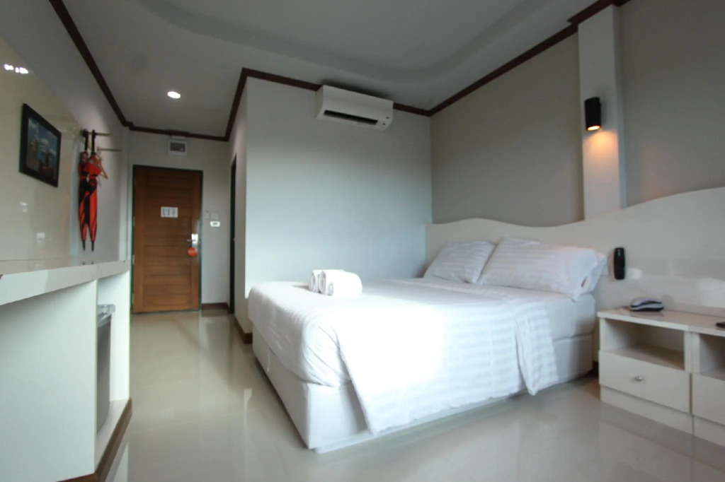 Thada Chateau Hotel