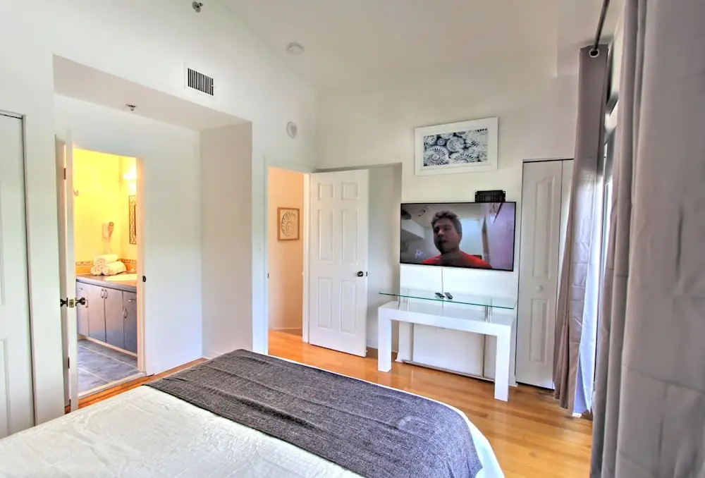 W South Beach Private Luxury Suites