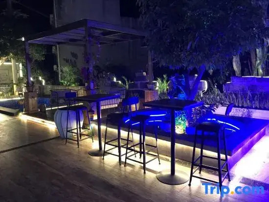 Xiwuli Hotel