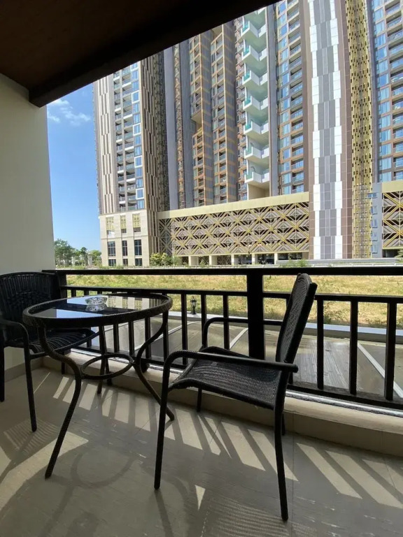 Jomtien Beach Penthouses Condo