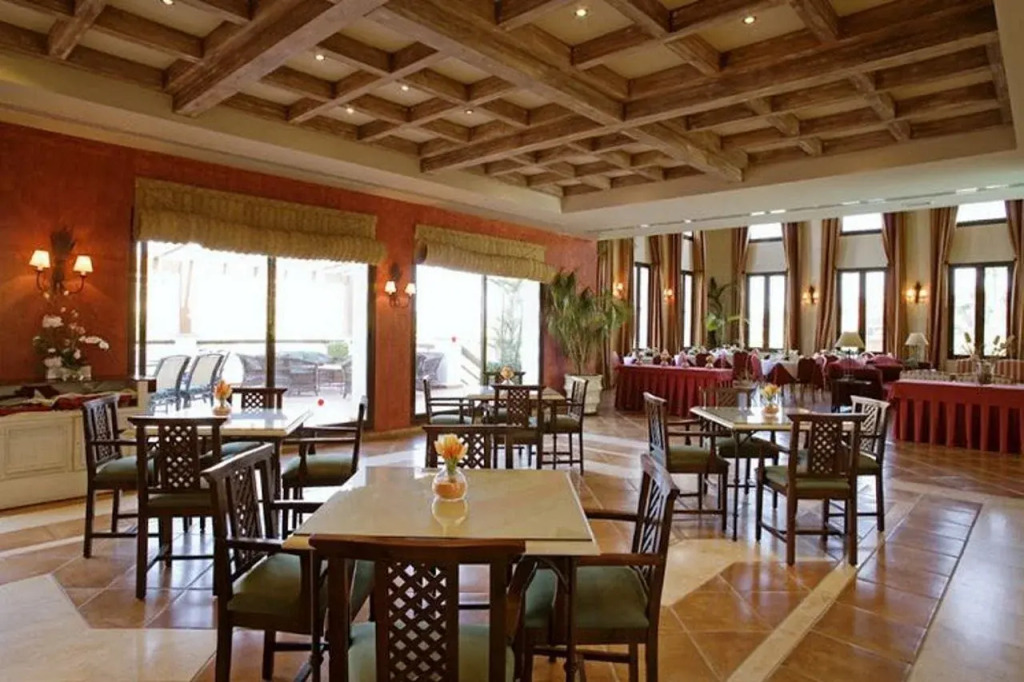 Albayt Resort