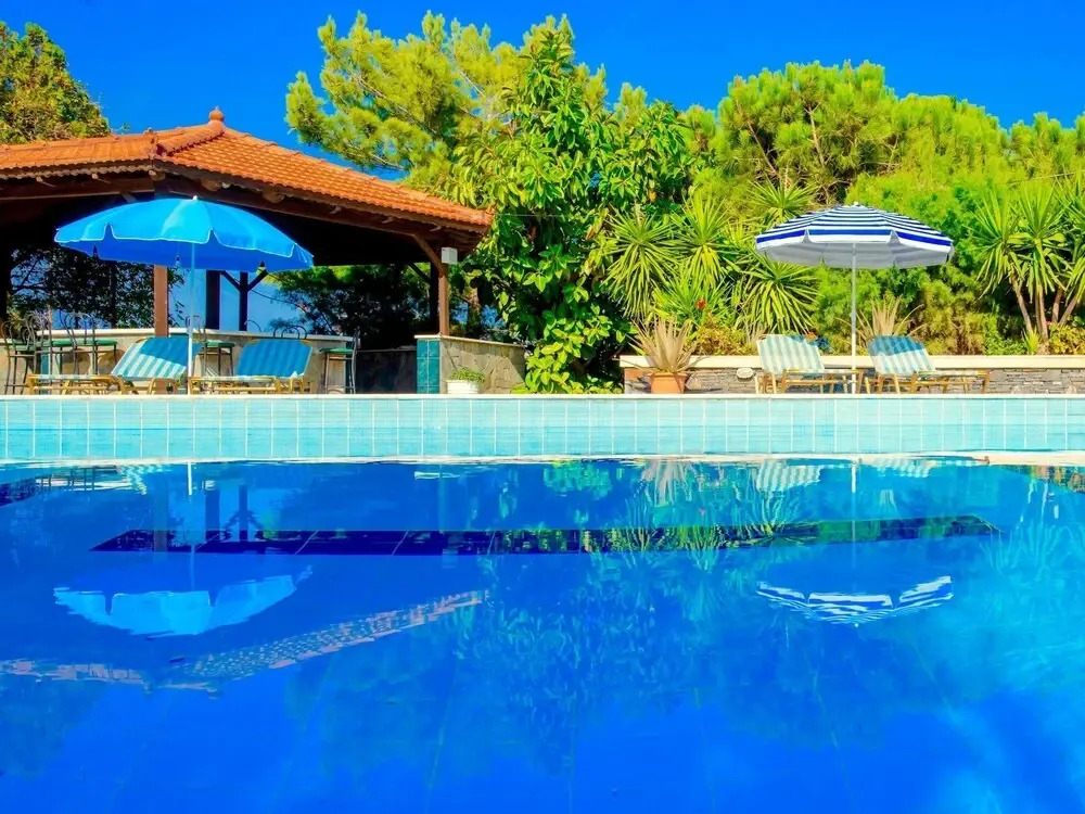 Beautiful Villa With Pool and Tennis Court at Agia Pelagia NW