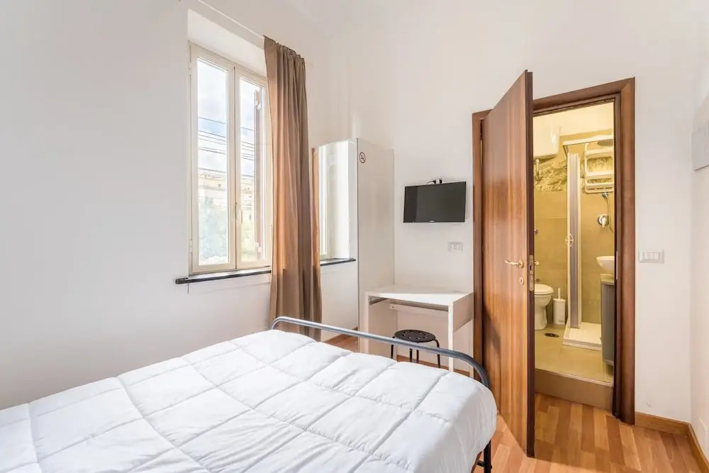 Backpackers Piramide - Hostel