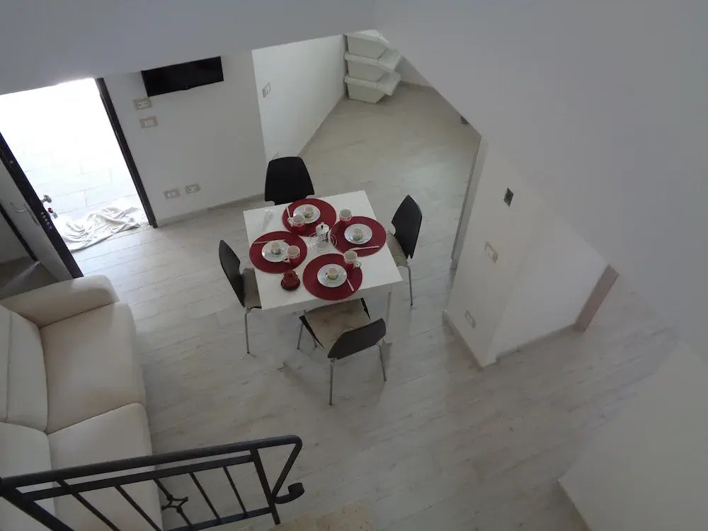 Eryx Apartments