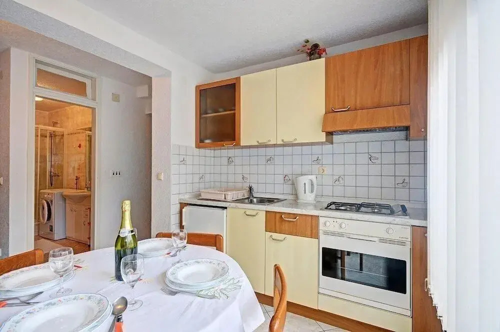 Apartment 43