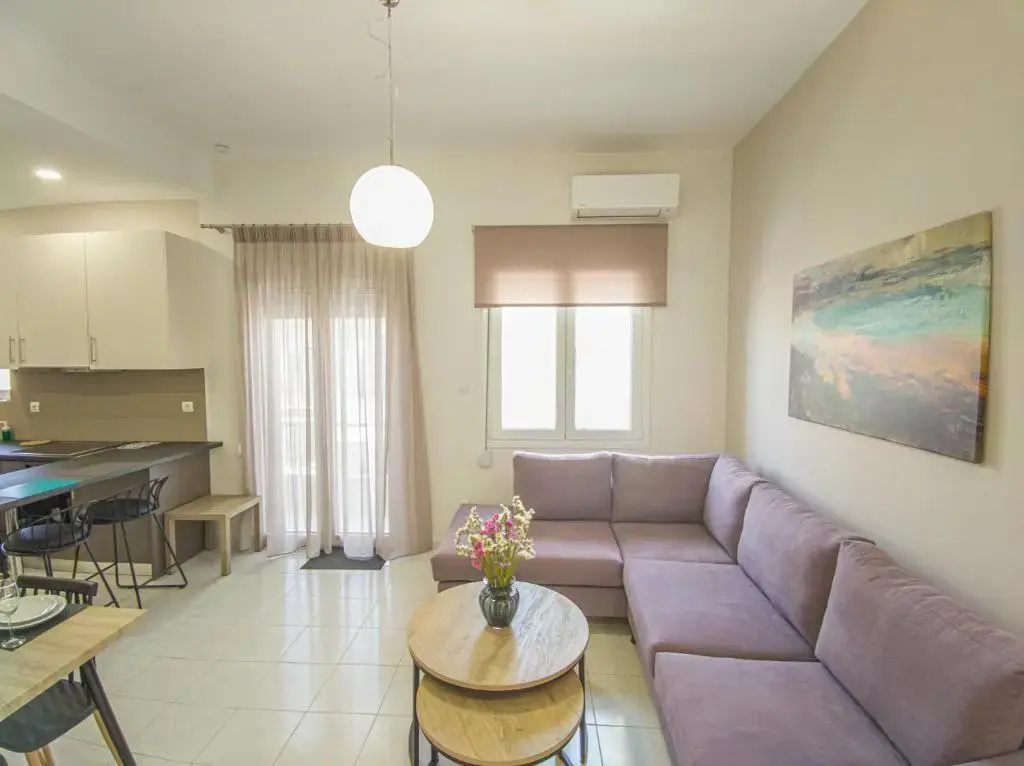 Fully renovated apartment in the city centre with roof garden! 3 minutes from the bus station and 6 minutes from the old town