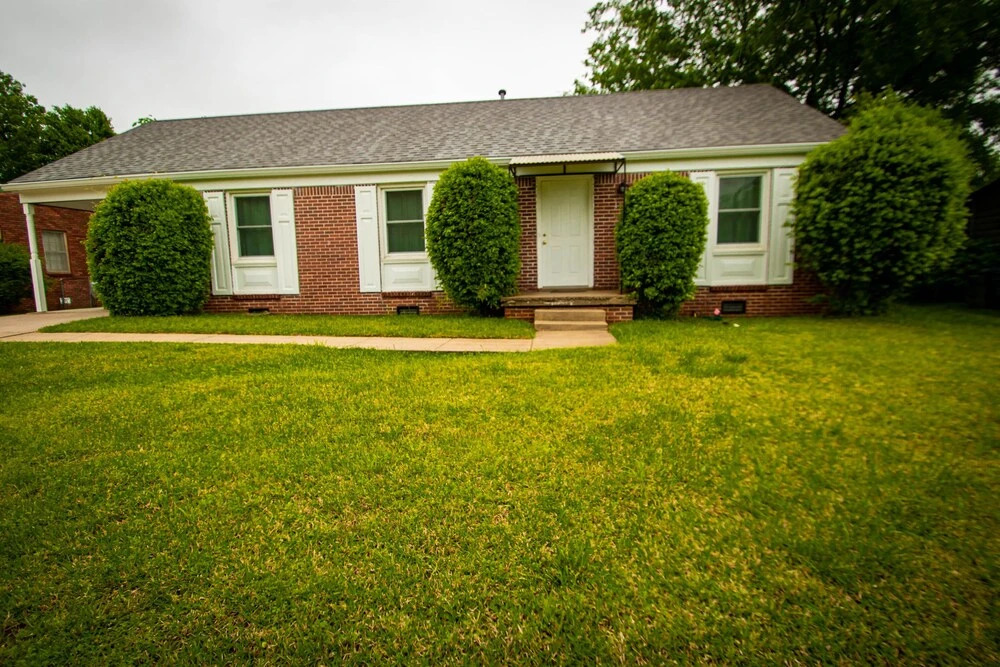 Midtown Serenity 3 Bedroom Home by RedAwning