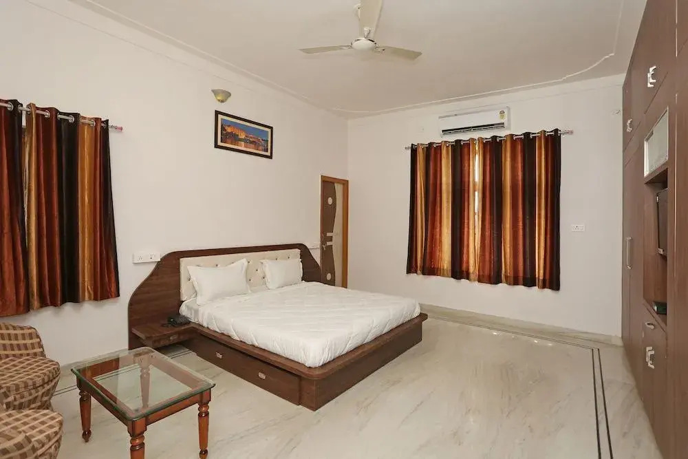 OYO 9715 Home Hill View Airport Road Udaipur