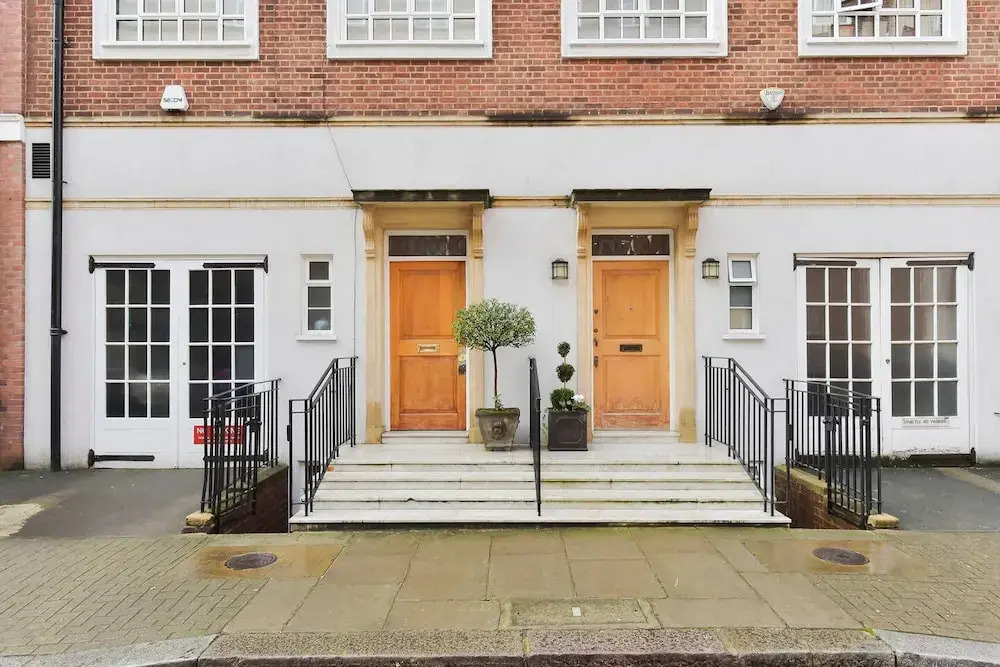ALTIDO Peaceful 1 bed Flat off Sloane Square With Patio