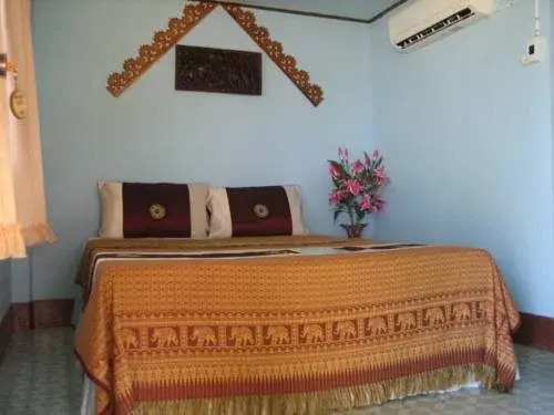 Koh Ngai Villa