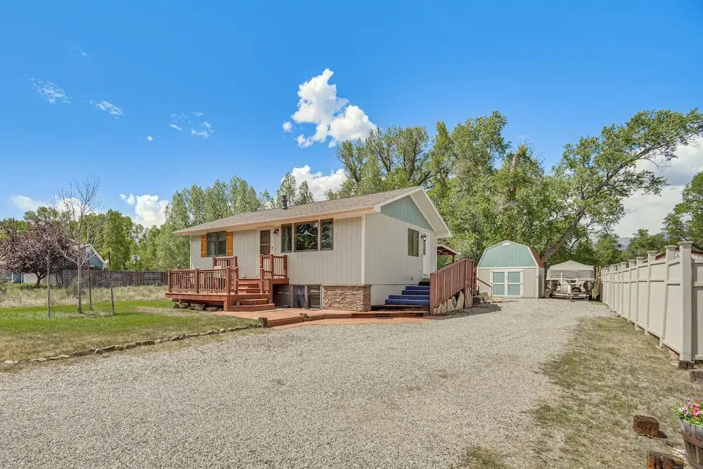 Ranch-style Retreat in Downtown Buena Vista!