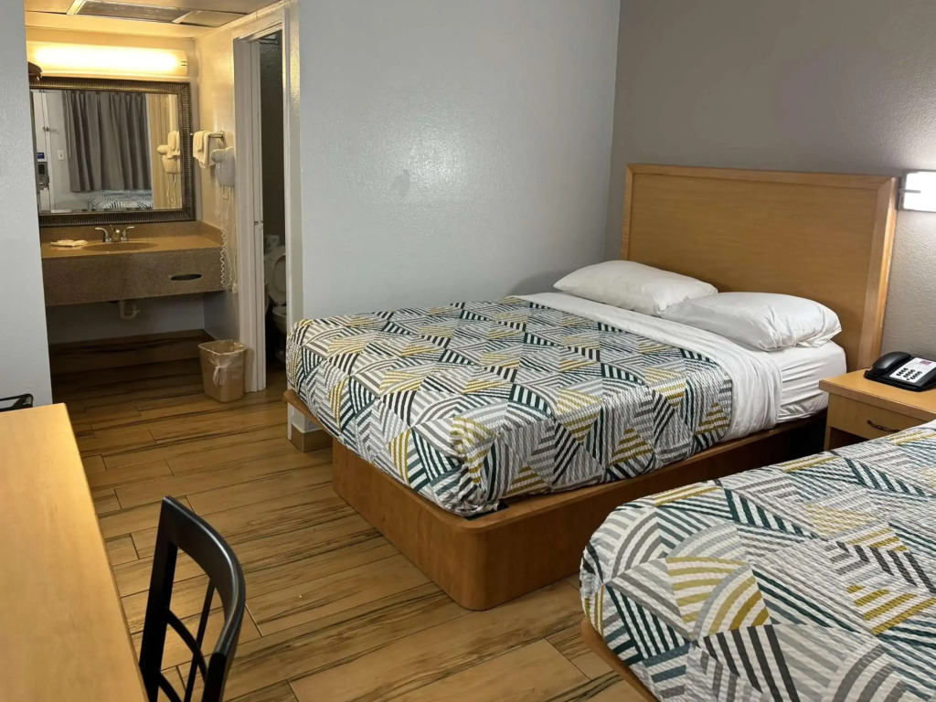 Motel 6 Riviera Beach FL