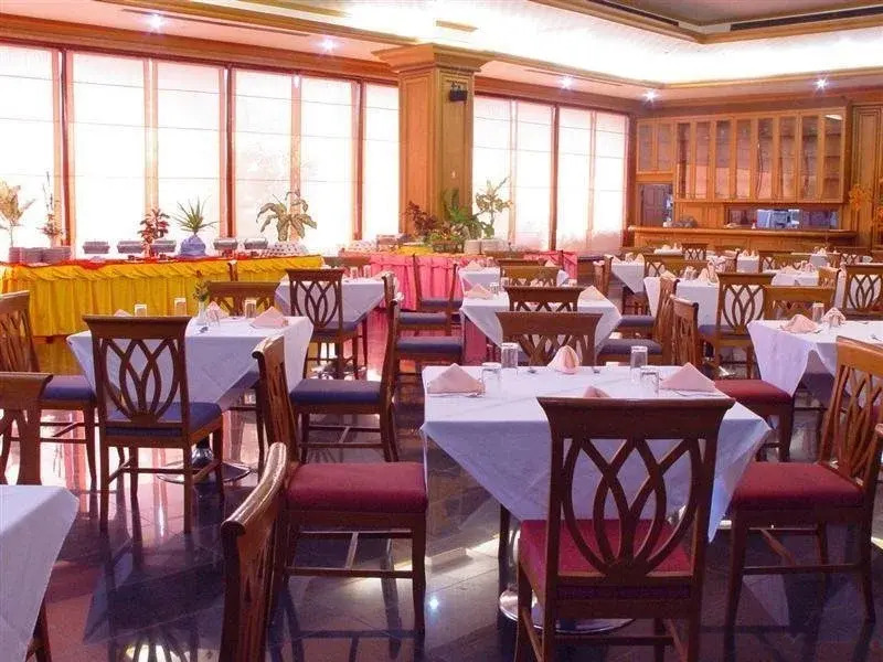 PathumThani Place Hotel