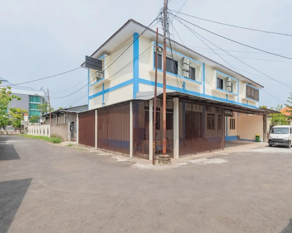 RedDoorz Plus near RSUD Gunung Jati Cirebon